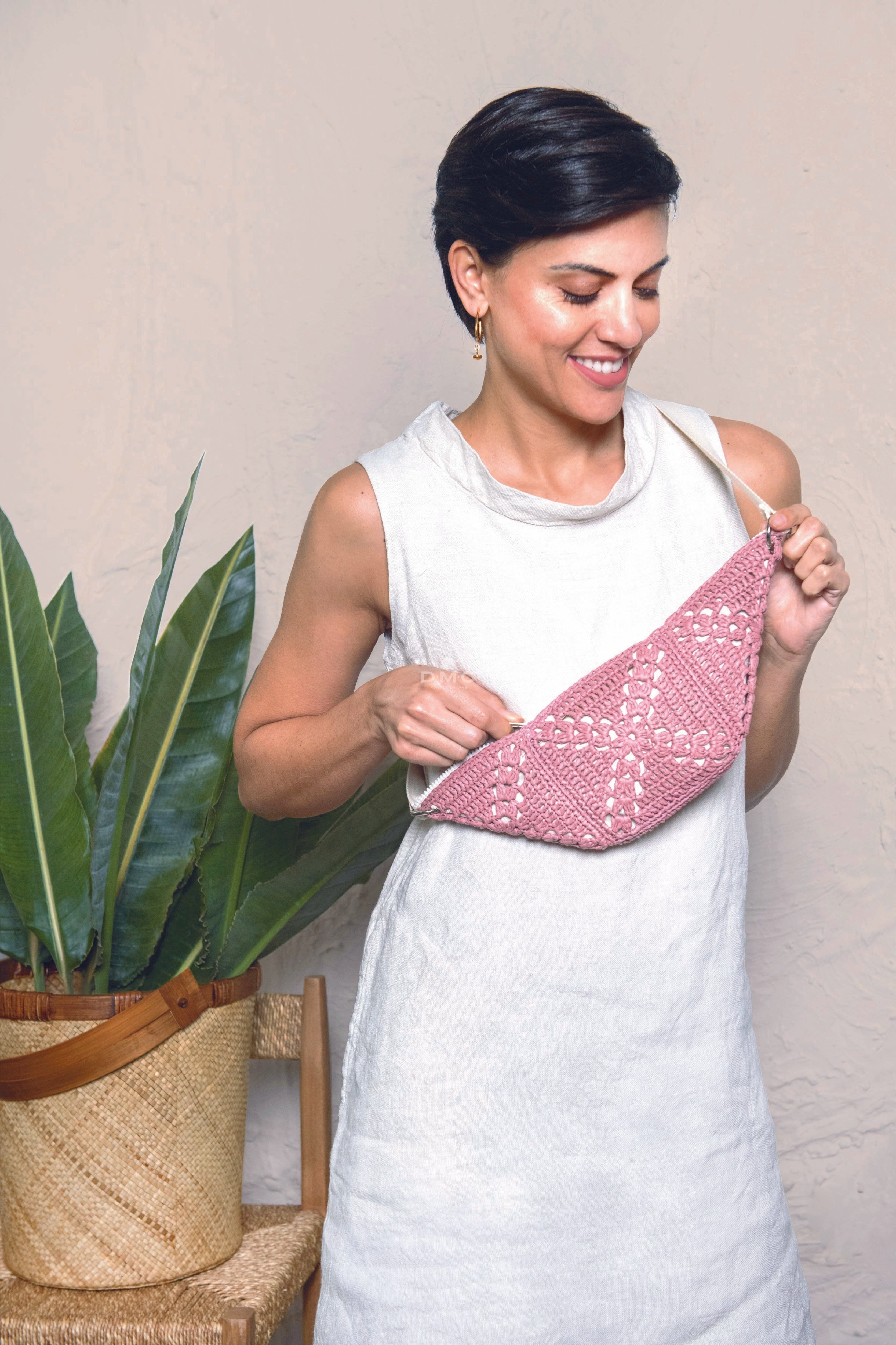 KIT CROCHET DMC : Le sac banane NOMADE en Eco Vita Raffia - Niveau Facile