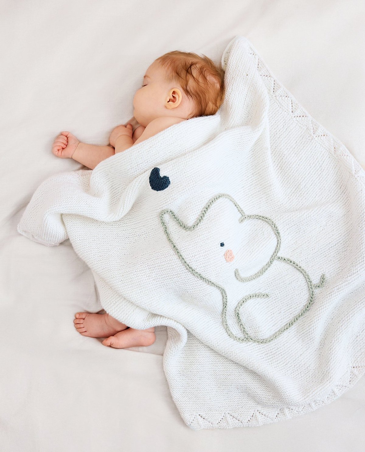 Patron pdf tricot Phildar : Modèle Layette Couverture Esmée