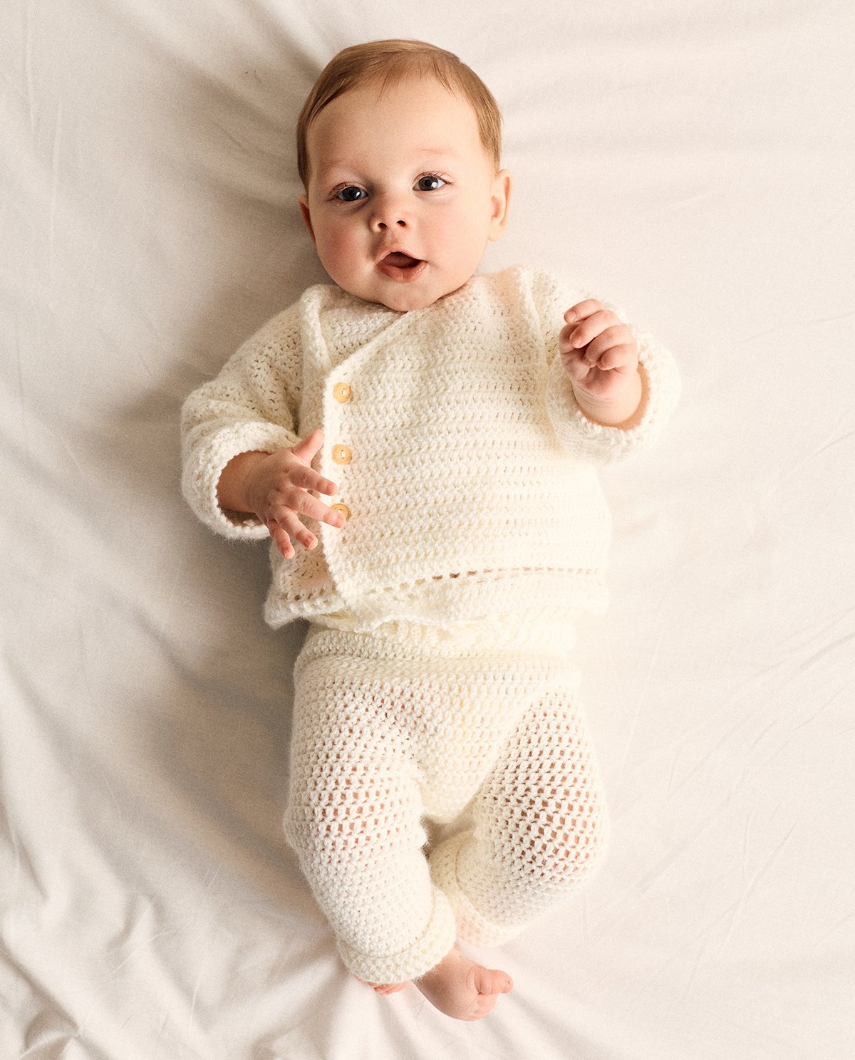 Patron PDF Crochet Phildar : le pantalon bébé LIOR en phil caresse - Facile