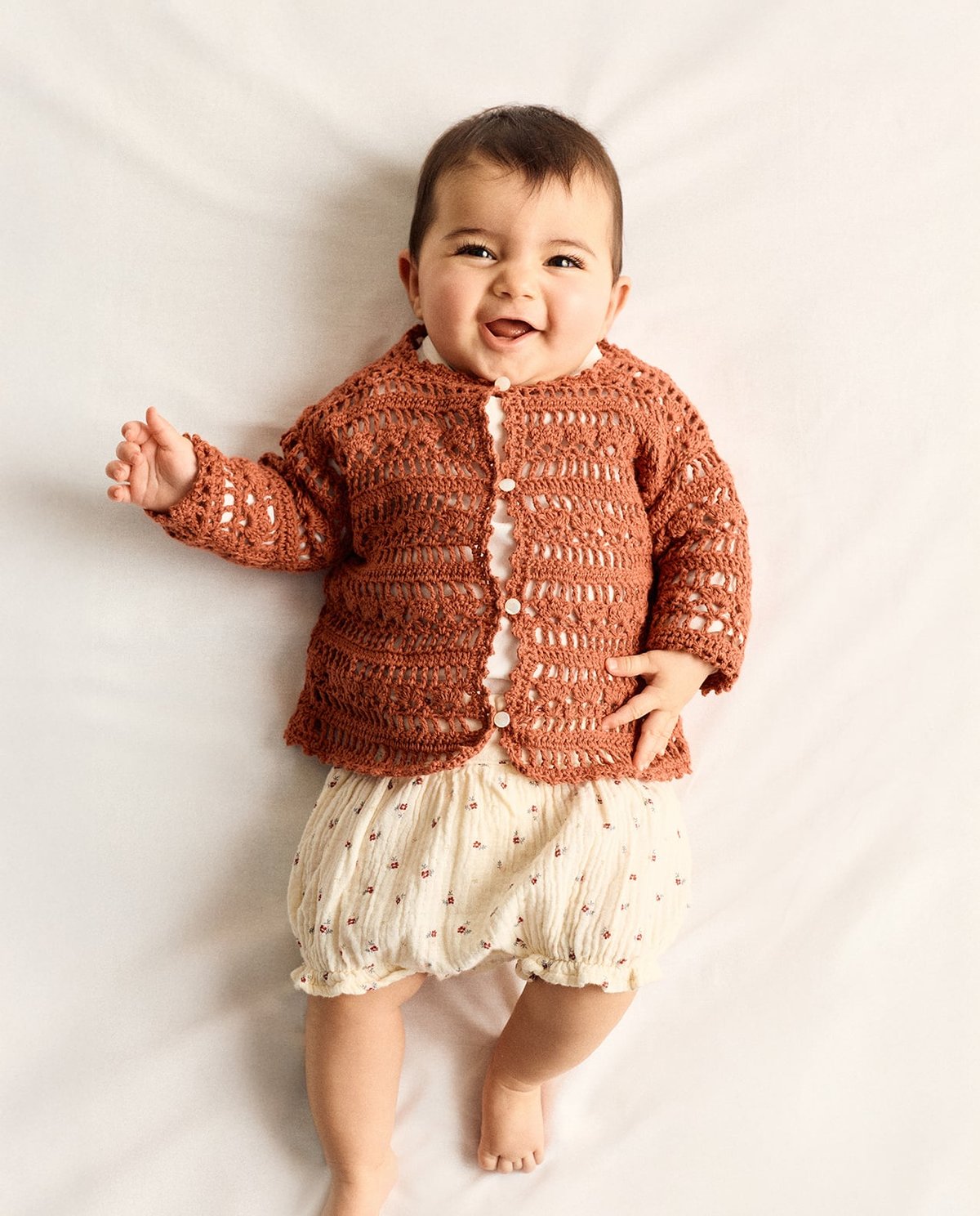 Patron PDF Crochet Phildar : Le gilet bébé LAURELINE en Phil Soft Cotton