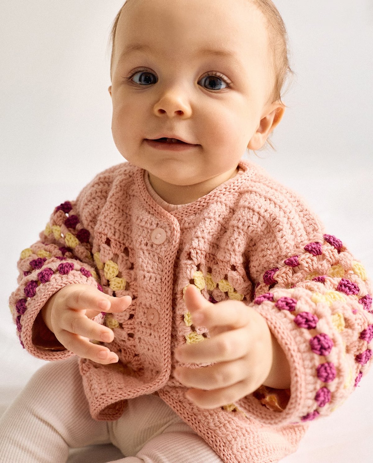 Patron PDF Crochet Phildar : Le gilet bébé LOLA en Phil Super Baby et Coton 3