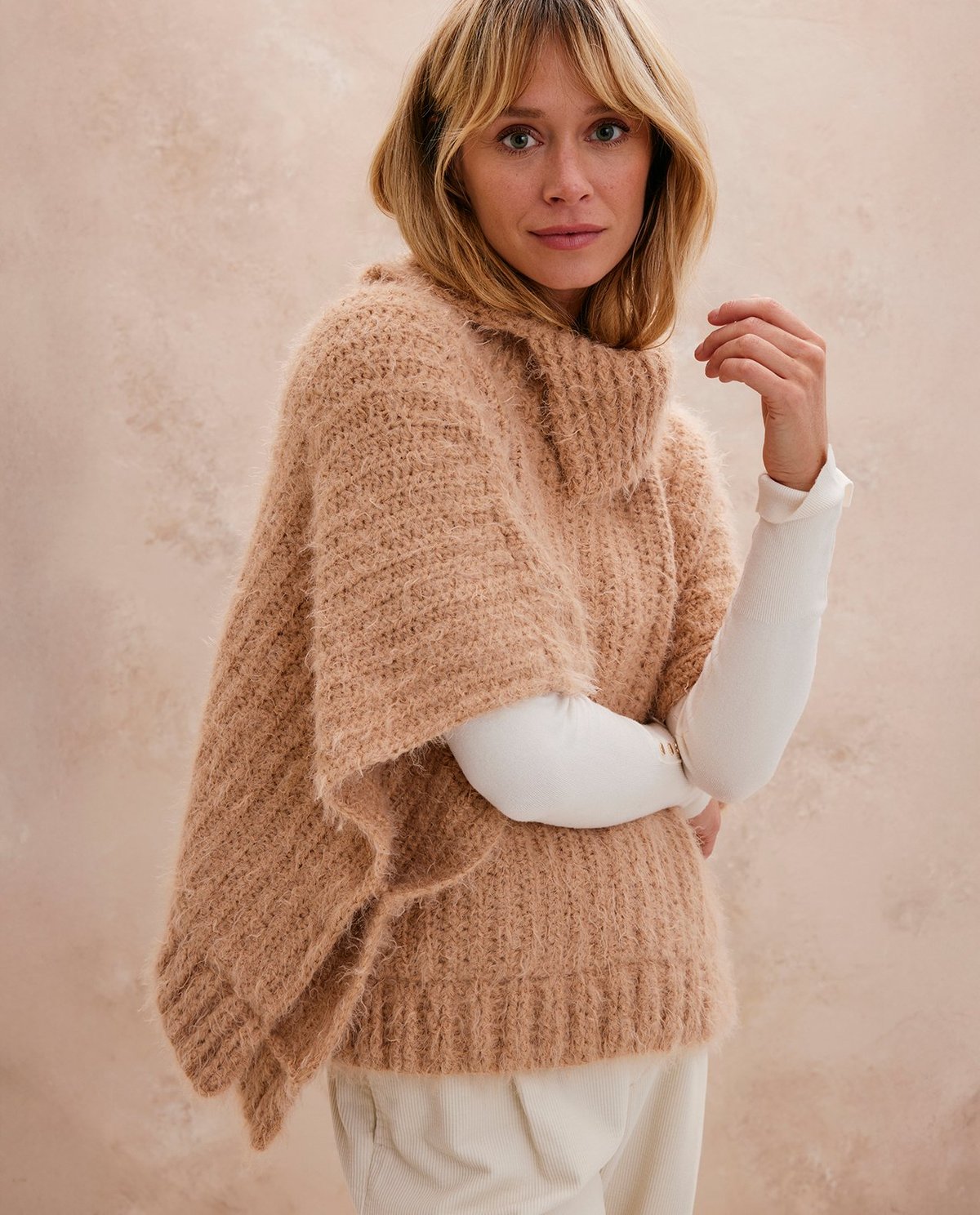 Kit Crochet Phildar : Le Poncho Femme SELMA - Niveau Intermédiaire