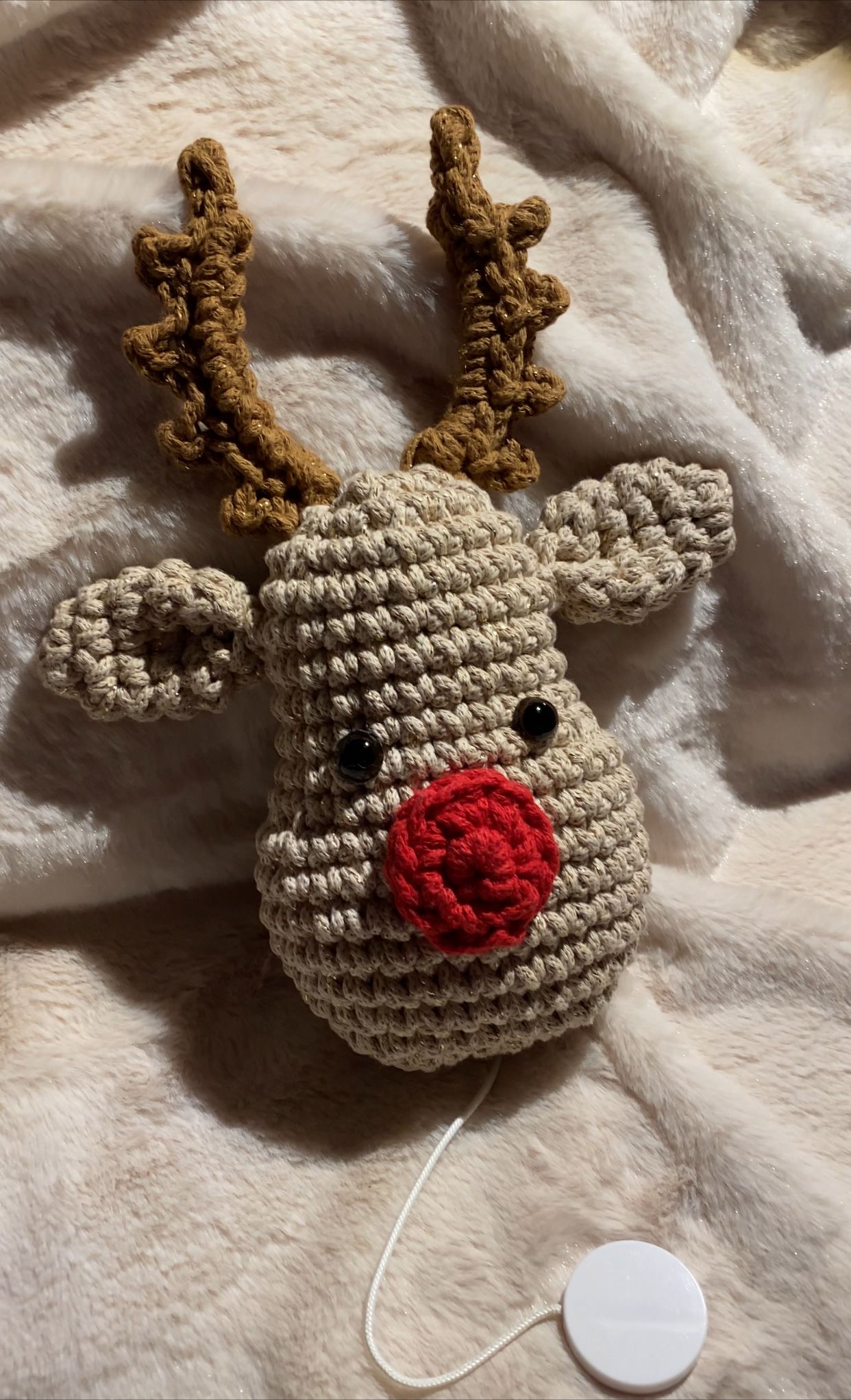 PATRON CROCHET DE NOEL : LE RENNE RUDOLPH MUSICAL @enyajuzoe - Niveau Débutant Avancé